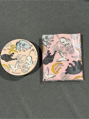 Paul & Joe Compact with Matching Pouch